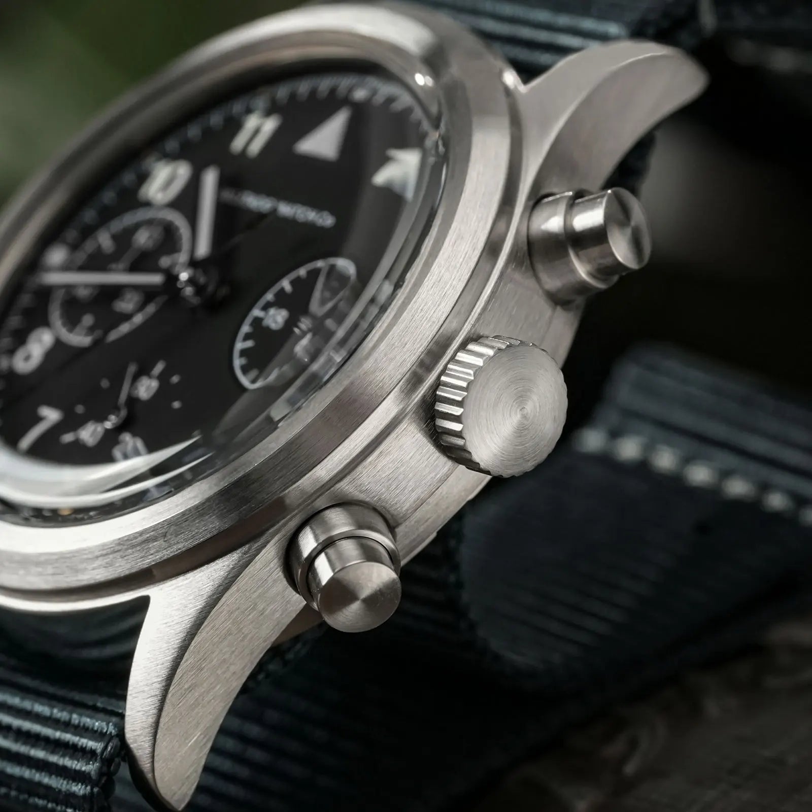Militado ML26 Chronograph Watch – VK63 Quartz, 36.5mm, 100M, Screw-Down Crown