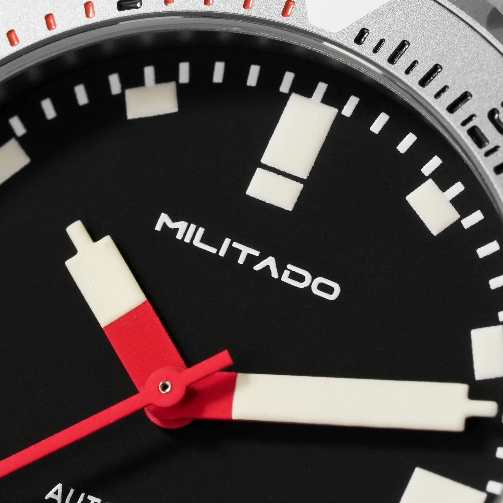 MILITADO ML20 Automatic Diver Watch – 39mm PT5000, Sapphire Crystal, 200m
