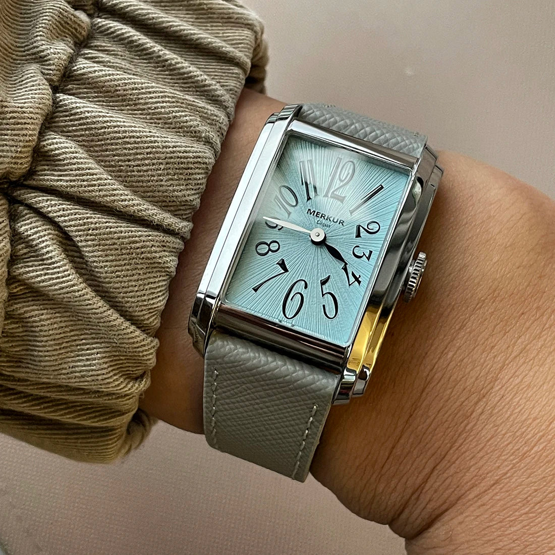 MERKUR NH05 Rectangle Retro Automatic Watch – Sapphire, NH05 Movement