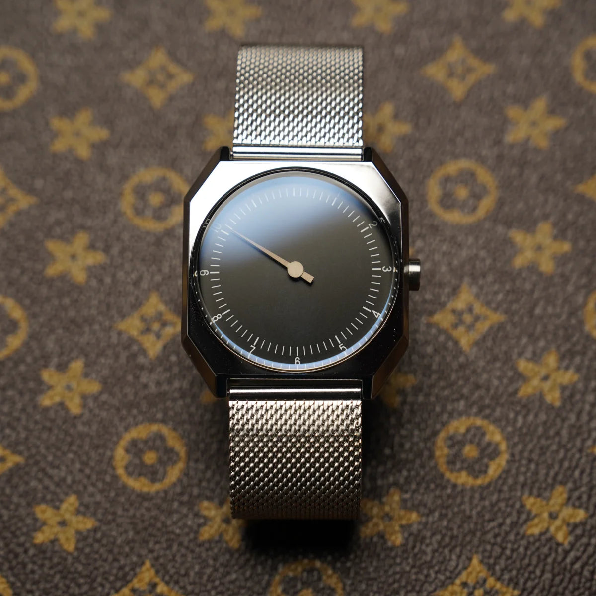 SKU Vintage Slow Watches for Man Luxury Brand High Quality Vintage Style Quartz Rare Watch Unique Design Fashion Wrist Mens Watc