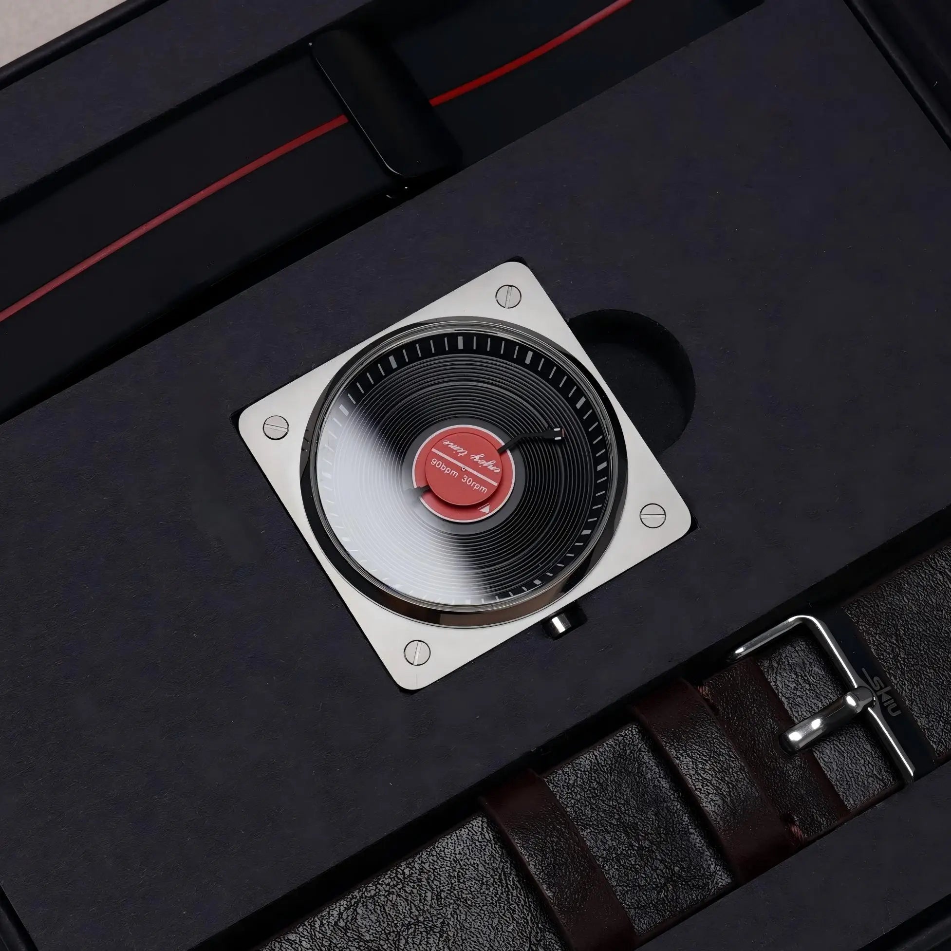 SKU Vinyl Record Quartz Watch – Vintage Luminous Dial, Classic Design